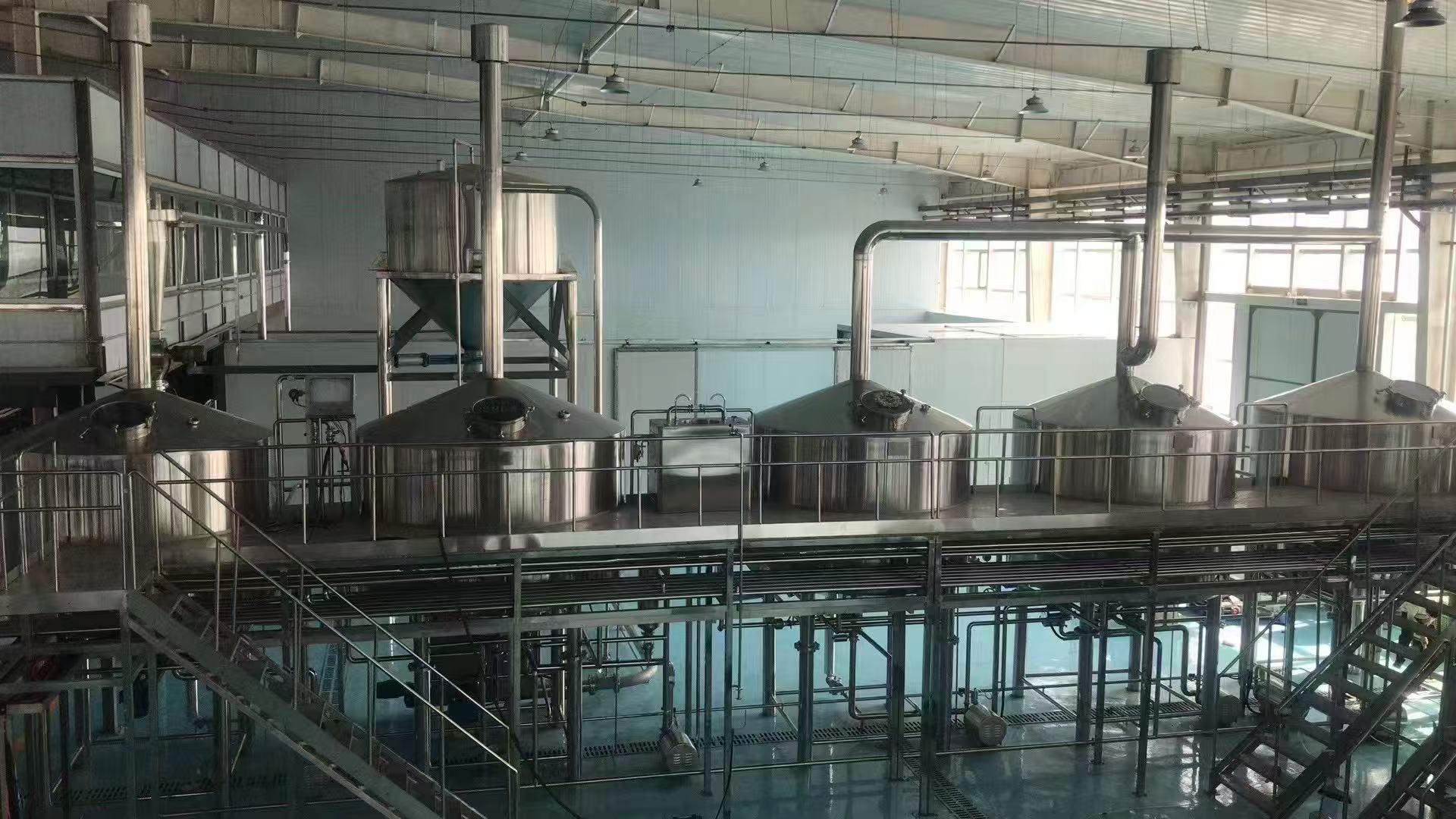 新平精酿啤酒设备厂—精酿啤酒设备主要生产工艺与核心技术